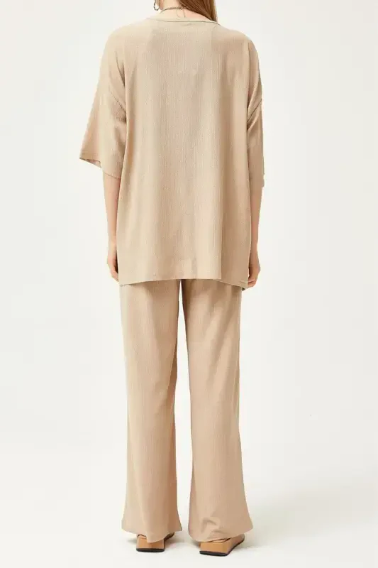 Женский костюм-кимоно с широкими штанами палаццо цвета камня - КАМЕНЬШИРОКИЕБРЮКИ - 2