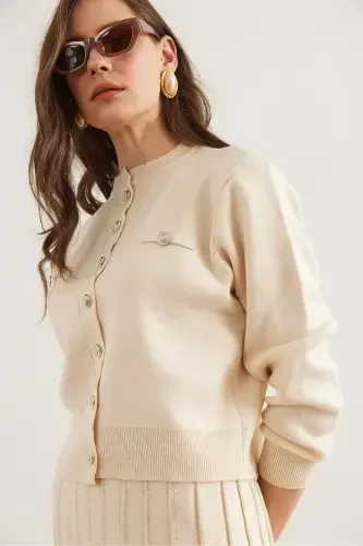 Женский кремовый кардиган с пуговицами и плиссированной юбкой, трикотажный костюм TKM-19000332-Cream - 5