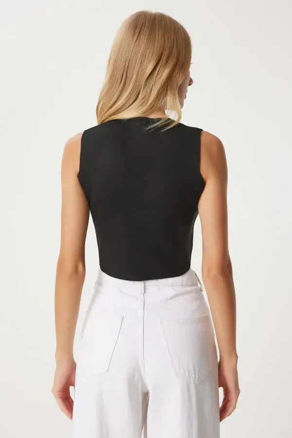 Женский летний трикотажный жилет с черной V-образной горловиной и пуговицами FN03348 - 6