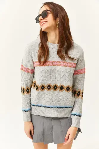 Женский серый свитер с ромбовидным узором и мягкой текстурой KZK-19000790-Gray - 1