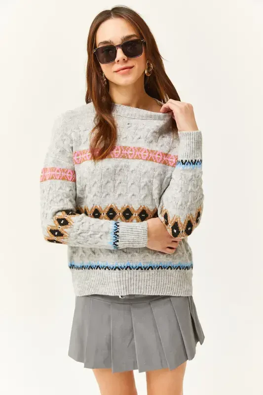 Женский серый свитер с ромбовидным узором и мягкой текстурой KZK-19000790-Gray - 2