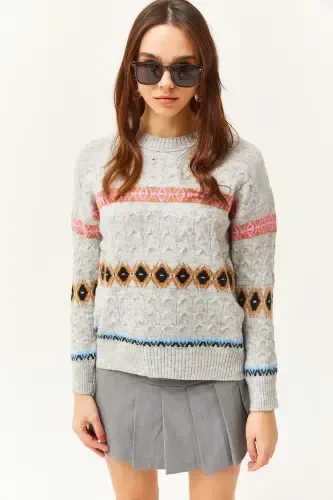 Женский серый свитер с ромбовидным узором и мягкой текстурой KZK-19000790-Gray - 3