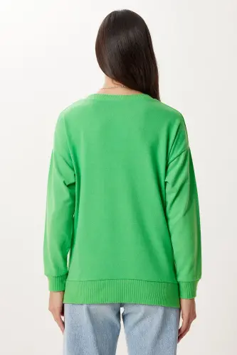 Женский светло-зелёный пуловер с V-образным вырезом UB00197 - 4