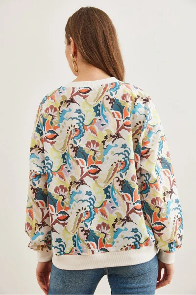 Женский свободный свитшот с акварельным принтом Ecru Basic из мягкого фактурного материала SWT-19000457 - 6