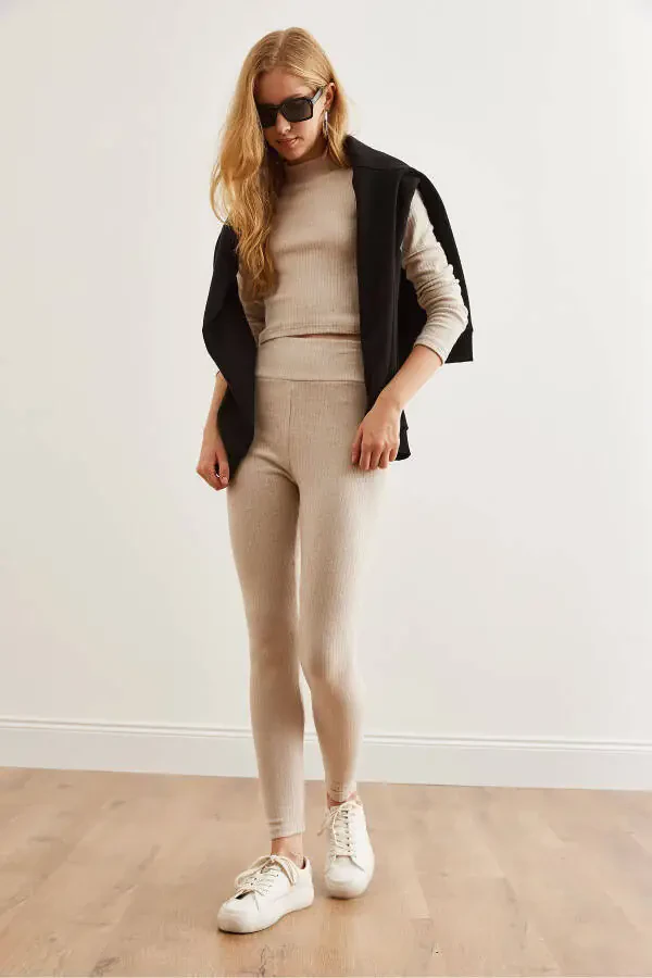 Женский трикотажный комплект с верхом и низом с каменной нитью и чертополохом TKM-19000304 - 2