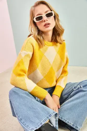 Женский трикотажный свитер в клетку - желтый - BIANCO LUCCI (1)
