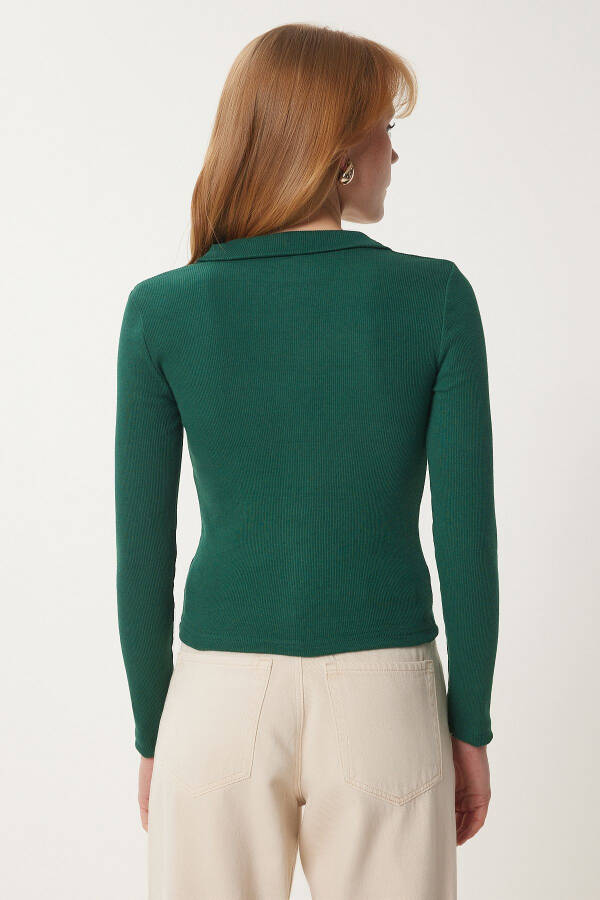 Женский трикотажный топ с зелёным воротником поло GT00111 - 6