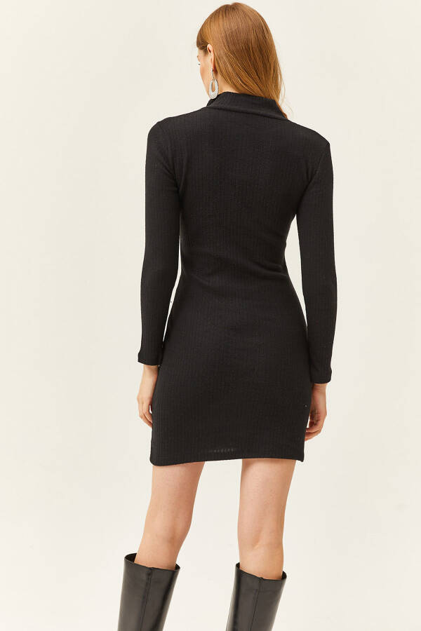 Женское черное мини-платье с воротником-стойкой, молнией и толстой рубчатой тканью ELB-19002022 - 6