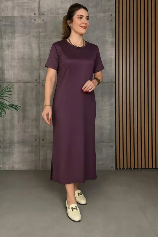 Женское короткое платье с круглым вырезом, разрезом и вискозой из двух нитей. - 6