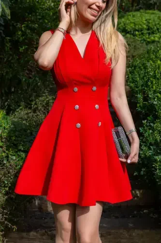 Женское красное платье-клеш на выпускной с запахом, без рукавов, с пуговицами, 9347-КРАСНЫЙ - Modazone (1)