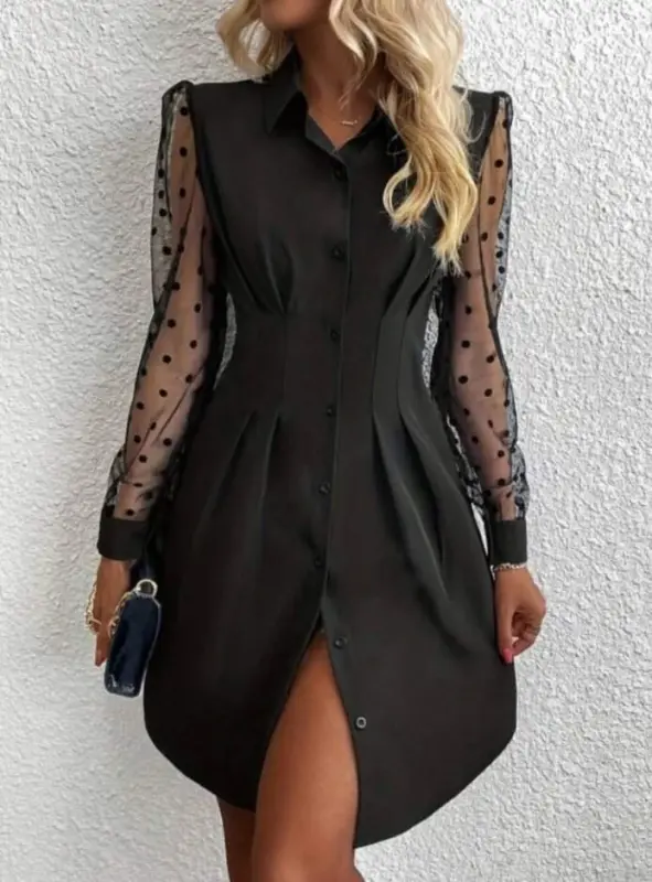 Женское мини-платье из импортной крепи с длинными рукавами, воротником и пуговицами - 1