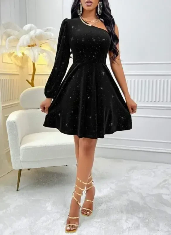 Женское мини-платье с длинным рукавом на одно плечо, украшенное камнями - 5