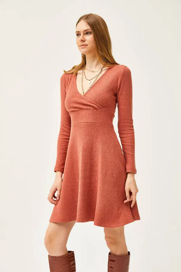 Женское мини-платье с V-образным вырезом и оборками цвета терракоты ELB-19002043 - 4