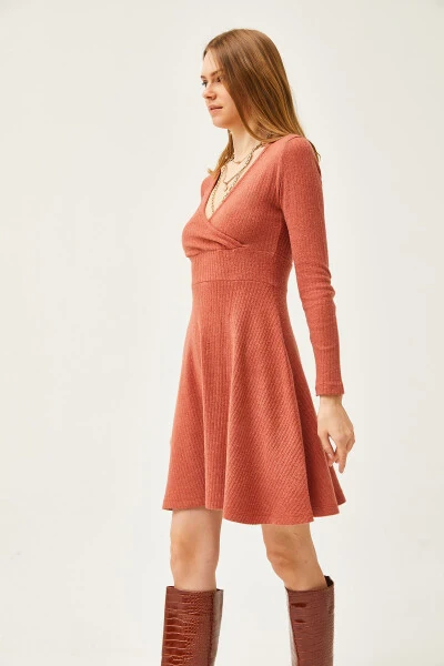 Женское мини-платье с V-образным вырезом и оборками цвета терракоты ELB-19002043 - 5