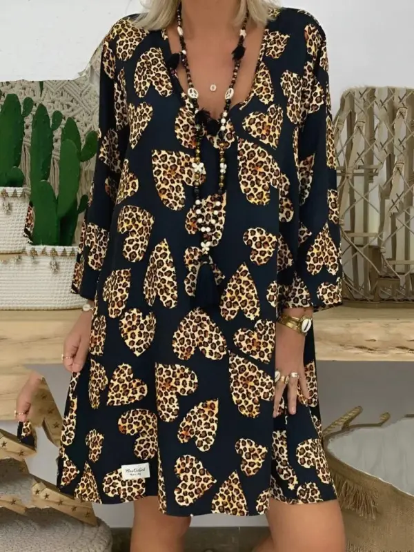 Женское платье микро-миди с длинными рукавами и V-образным вырезом - 8