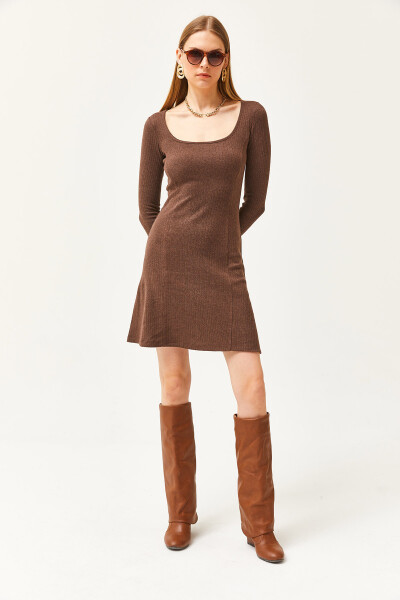Женское платье мини-трапеция с разрезом, с воротником-поло, цвет горький кофе ELB-19002053 - OLALOOK (1)