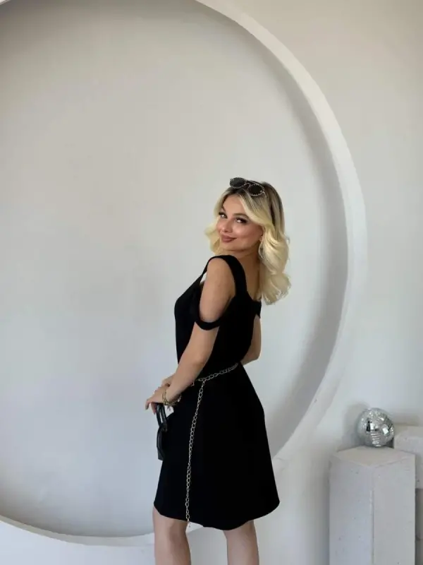 Женское платье на бретелях из модала с открытыми плечами - 7