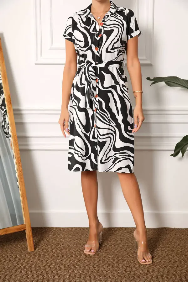 Женское платье-рубашка с коротким рукавом, черное, с принтом, поясом и завязками на талии ARM-22Y001058 - 6