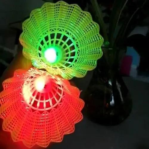 ZHENAN LED Badminton Birdies 4/5/6 PCS,Nylon Glow in The Dark Badminton Shuttlecocks,Goose Feather Colourful Lighting Birdies, Plastic Light Up Birdie Balls for Indoor Outdoor Sports Activities - ZHENAN