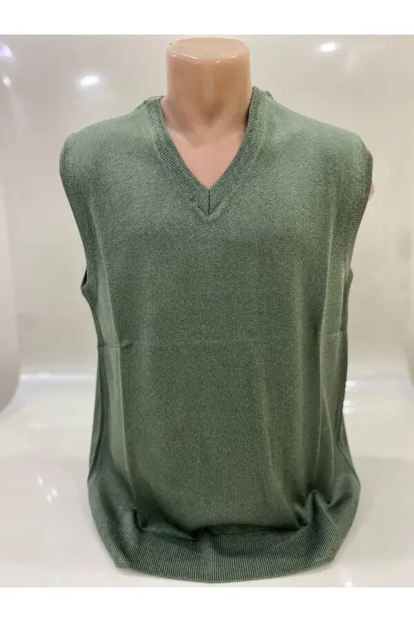 Зимний свитер для папы с V-образным вырезом из тонкой шерсти цвета хаки - 1