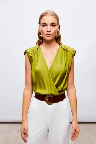 Zincir Aksesuarlı Saten Bodysuit Bluz - YAĞ YEŞİLİ - YAĞ YEŞİLİ - 1