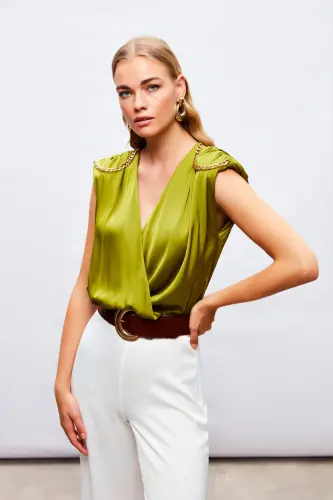 Zincir Aksesuarlı Saten Bodysuit Bluz - YAĞ YEŞİLİ - YAĞ YEŞİLİ - 5