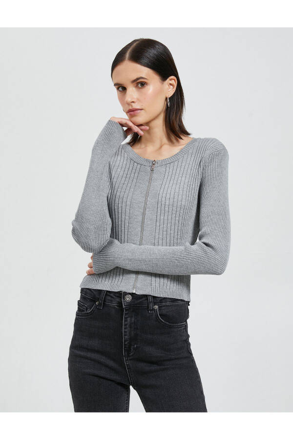 Zippered Cardigan with Ribbed Round Neck - 9